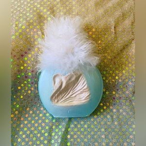 Gloria Vanderbilt Perfume Bottle Painted Craftsmanship Vanilla Bean-Scented